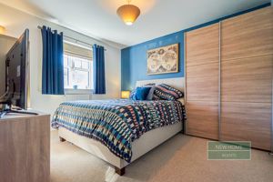 Photo 17- click for photo gallery